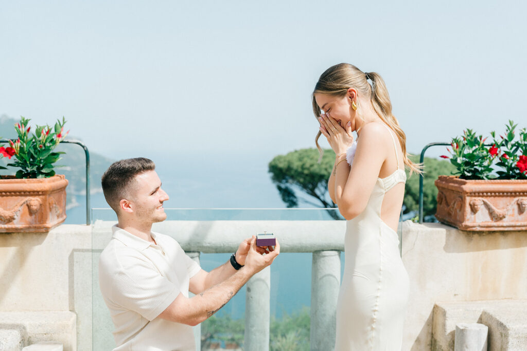 surprise marriage proposal in ravello at a villa 