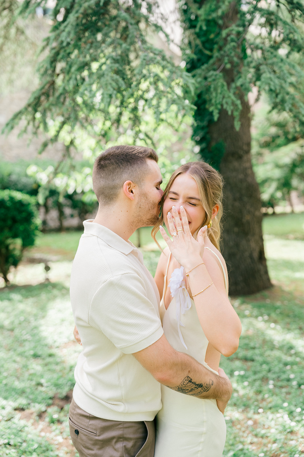 A surprise engagement photoshoot in the Villa in Amalfi Coast