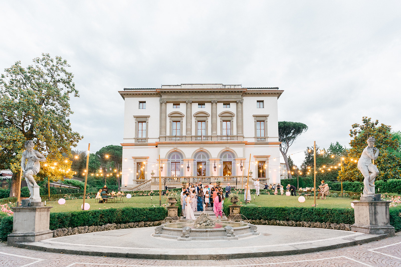 An evening wedding photo of Villa Cora