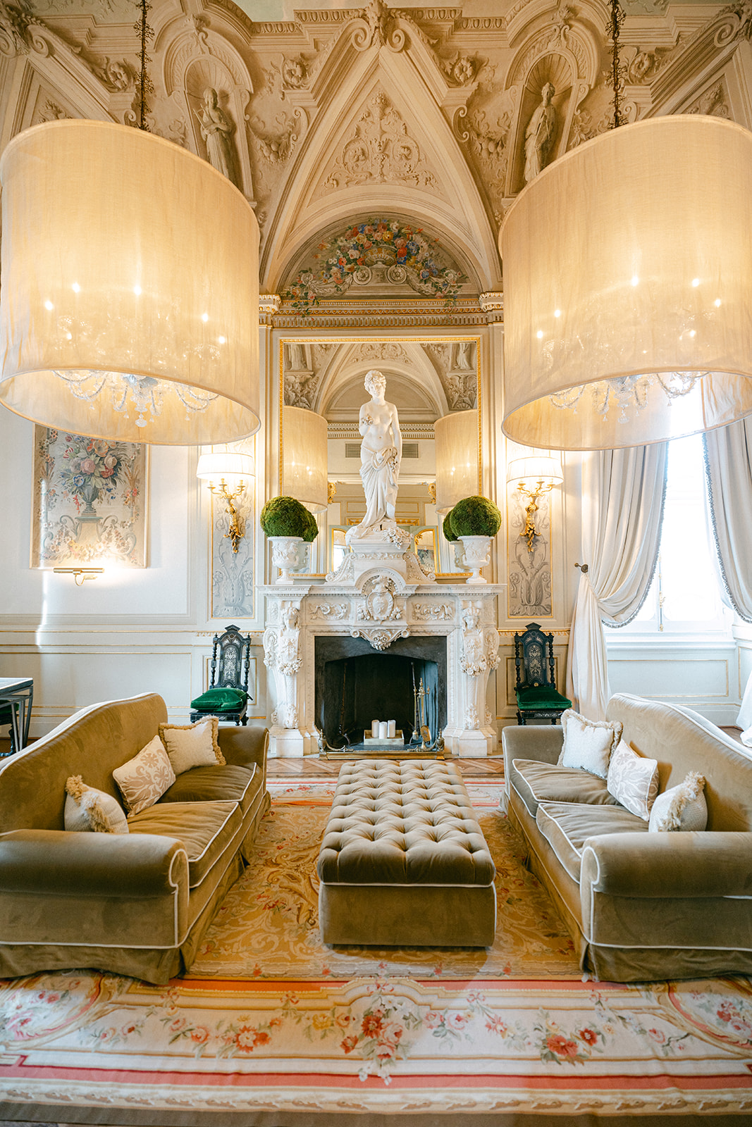 historical living room of Villa Cora, for an Italian wedding venue