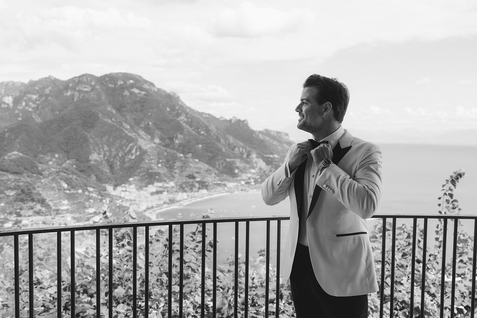 timeless groom portrait outdoor in Amalfi Coast