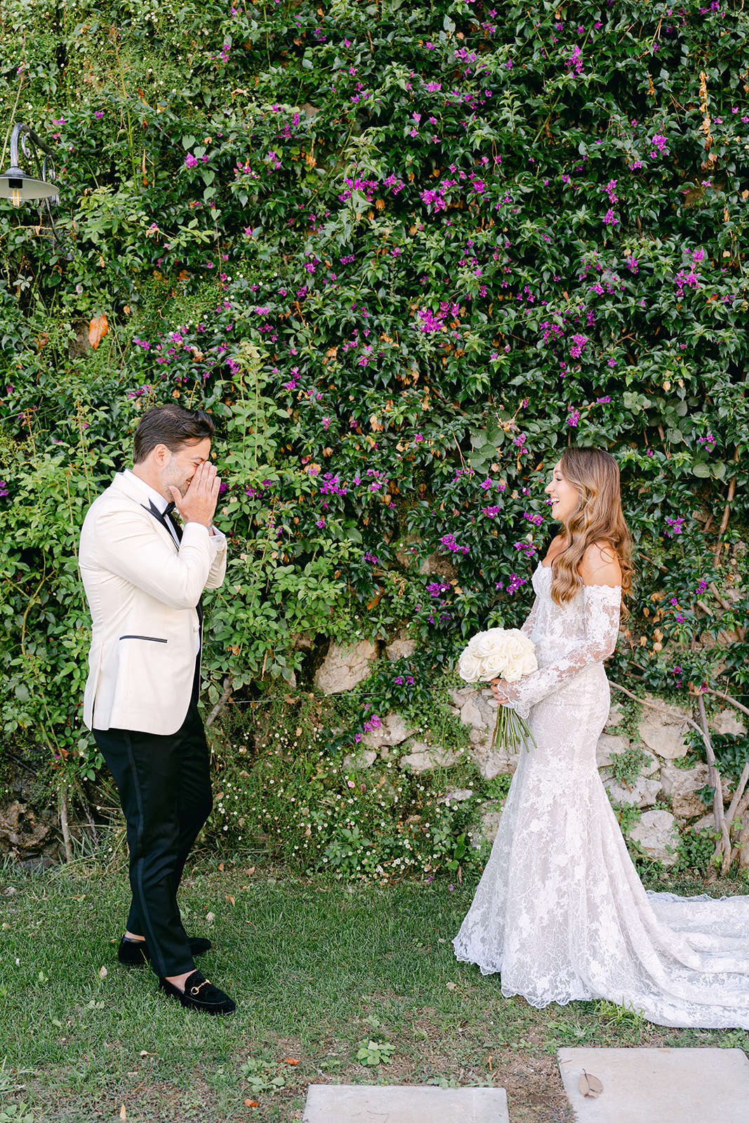 documentary wedding photo of the first look
