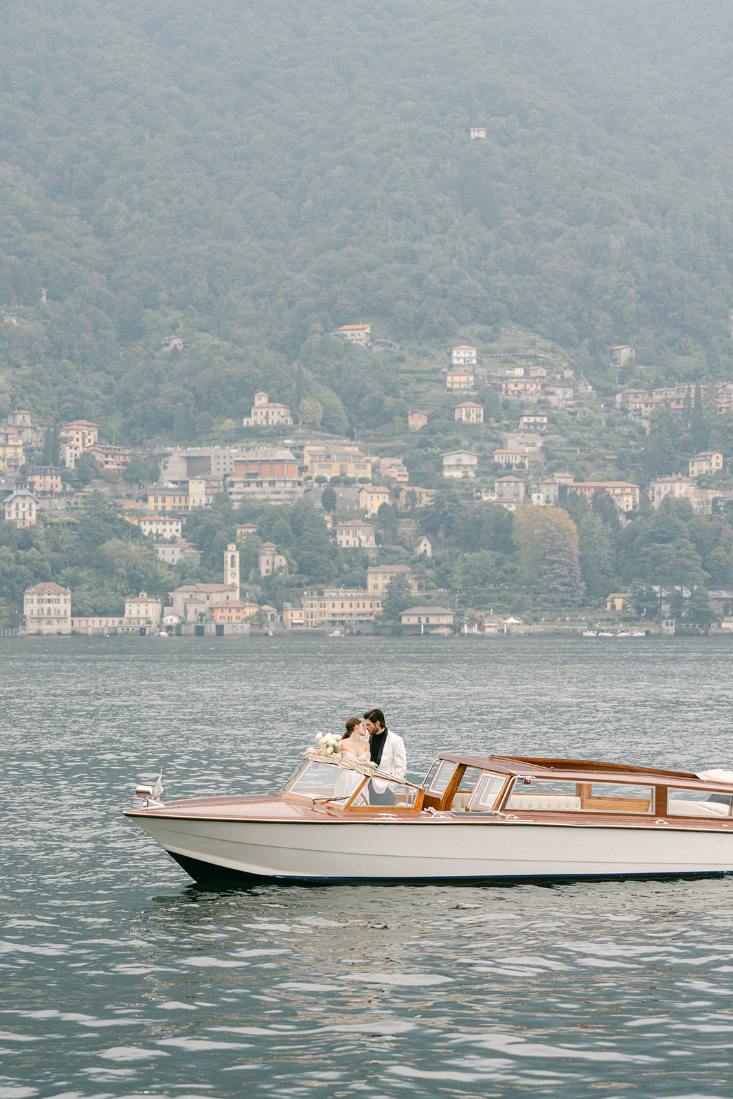 Luxury wedding photos on boat