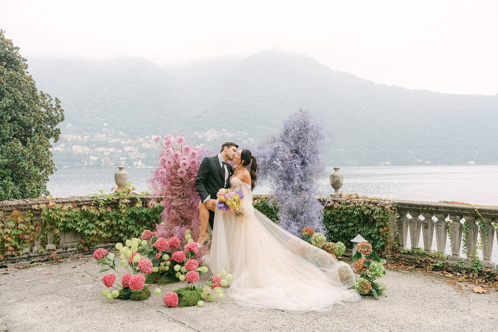 Wedding ceremony photos in Lake Como
