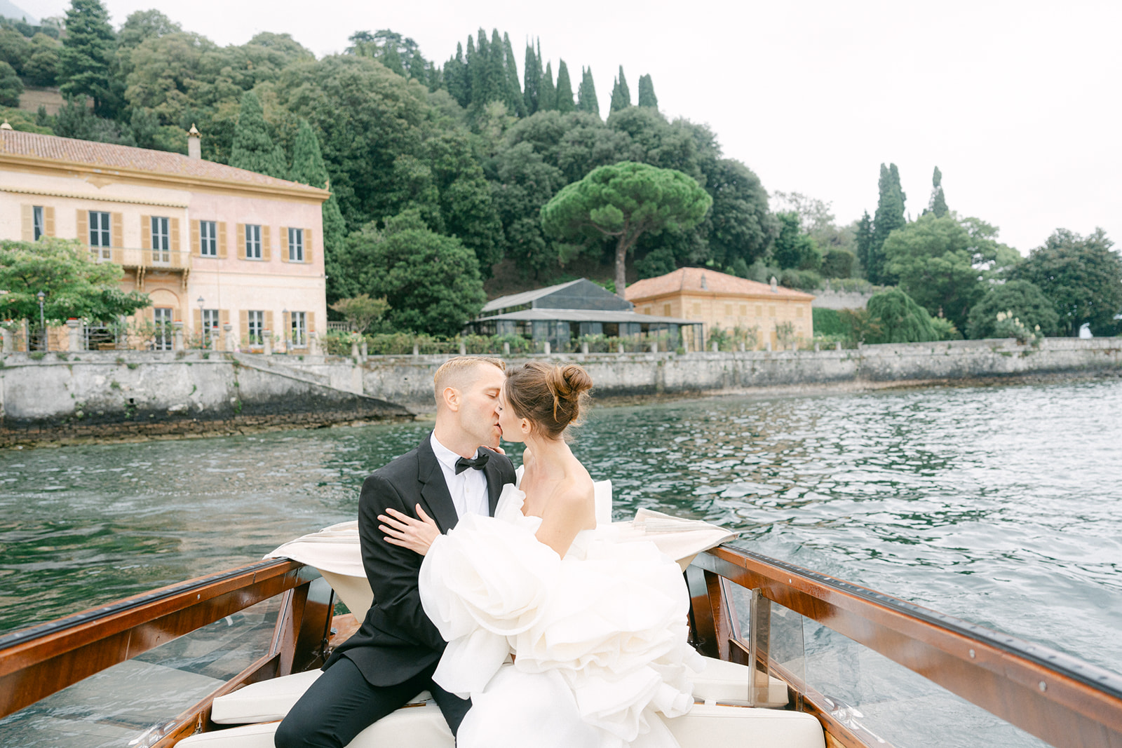 Boat wedding photos with Luxury Wedding Photography 