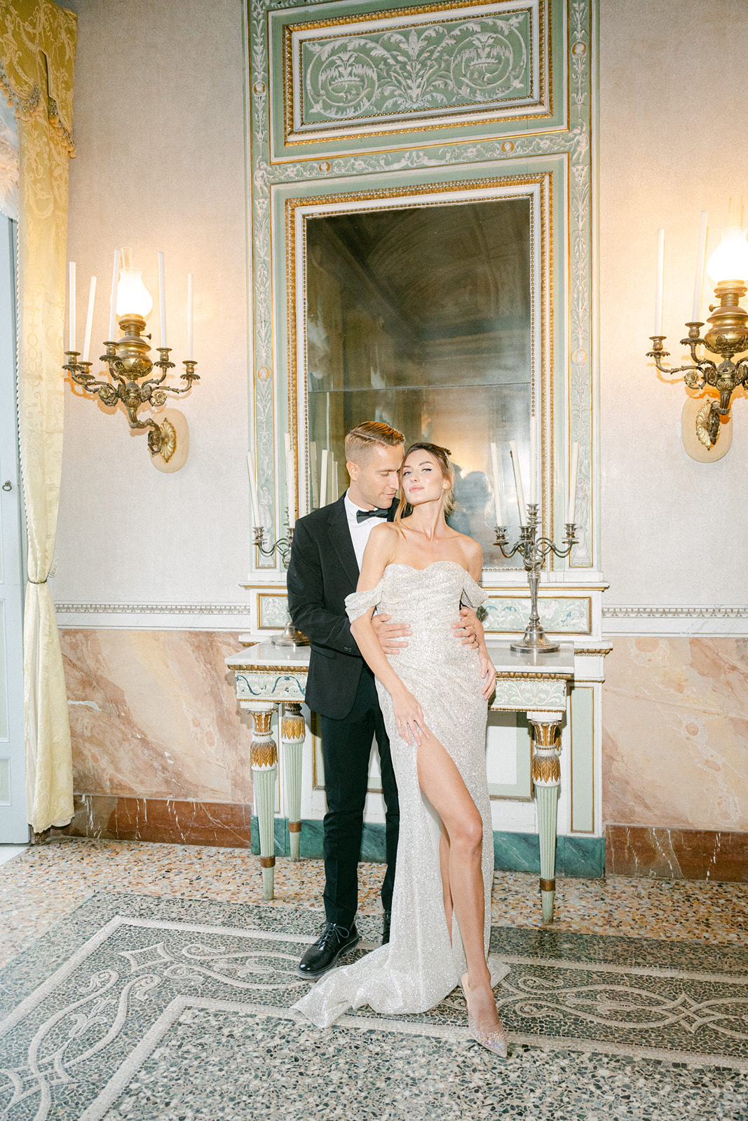 Glamorous wedding photoshoot in Villa Pizzo