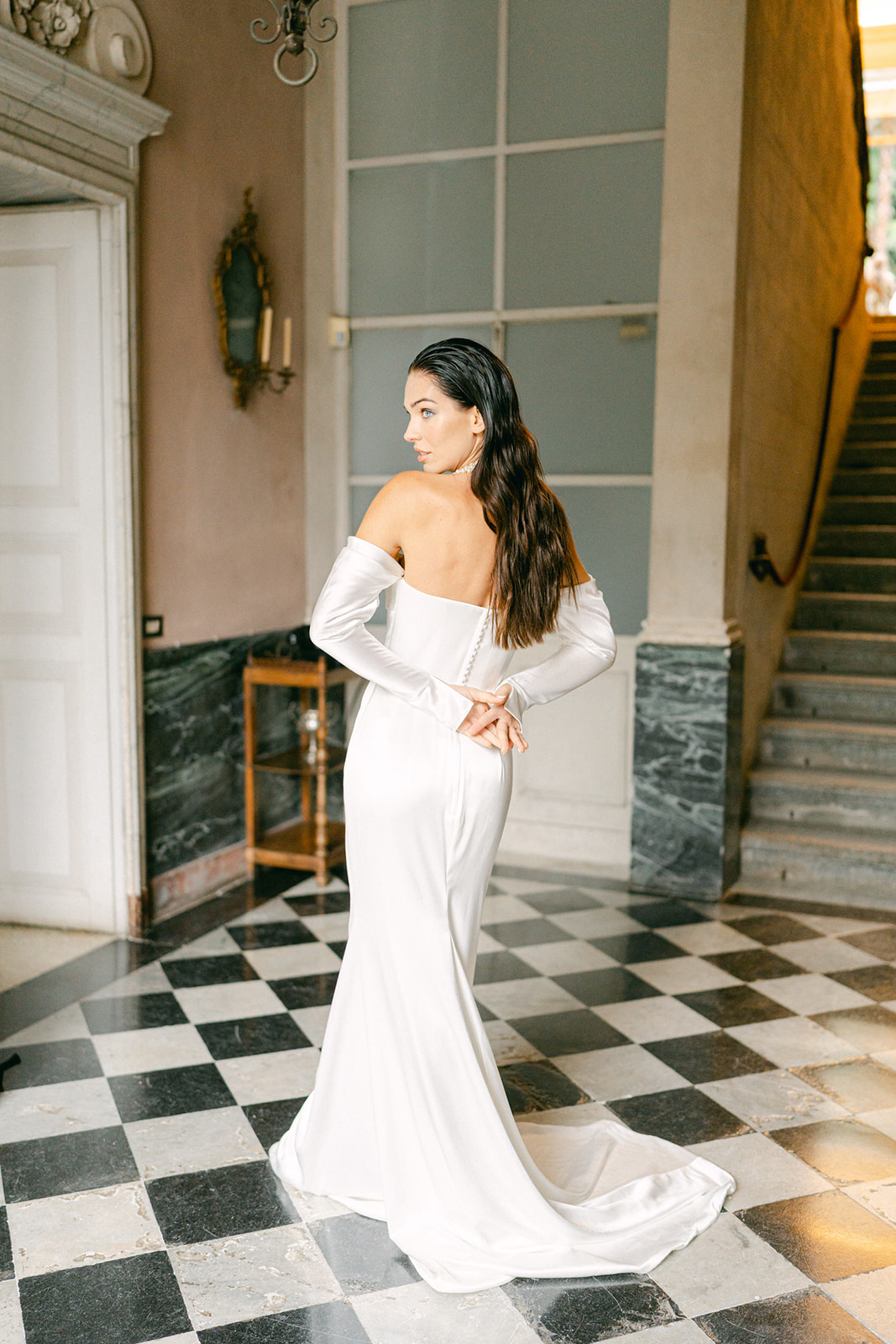 Modern wedding bridal in Villa Pizzo