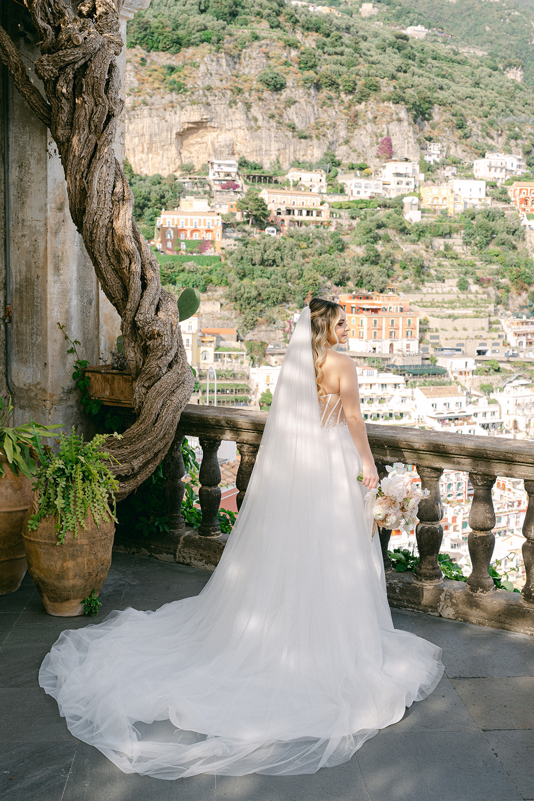 bridal portraits with modern photography