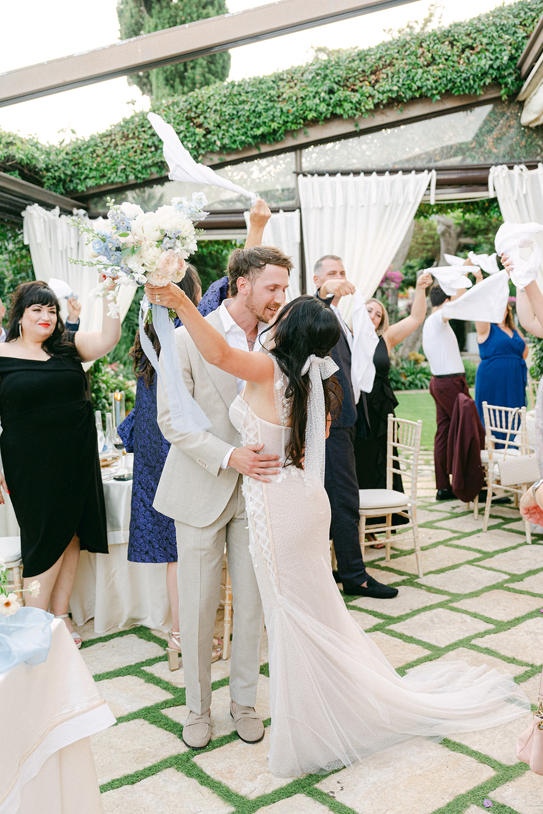 documentary wedding photos during wedding reception