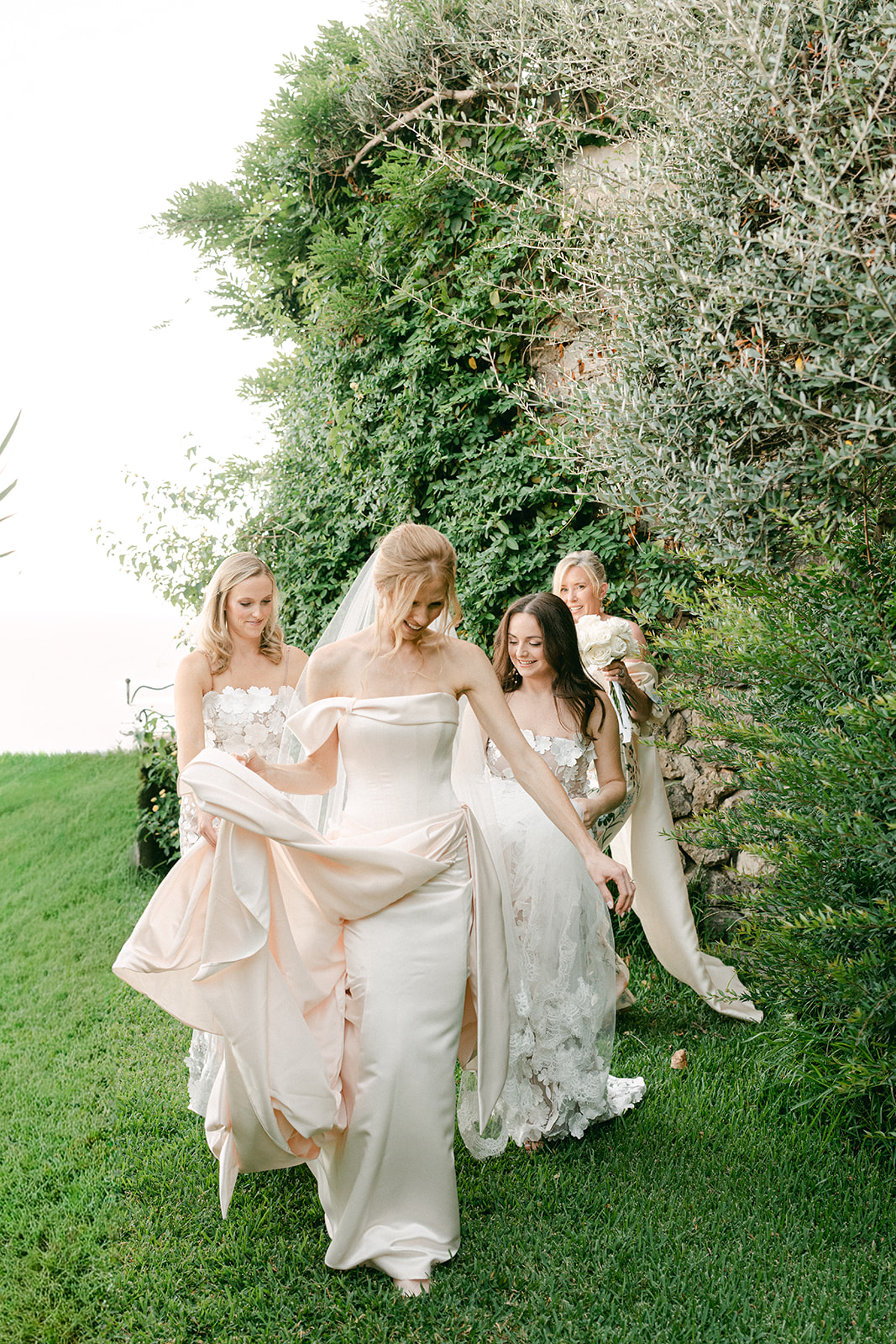 Andrea Gallucci - Destination Wedding Photographer- Amalfi Coast Positano Santorini Barcellona Rome Ravello Paris New York Andrea Gallucci - Destination Wedding Photographer- Amalfi Coast Positano Santorini Barcellona Rome Ravello Paris New York